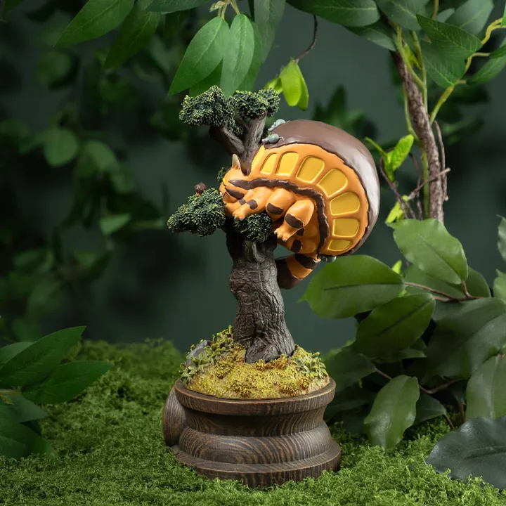 Diorama table clock Mei, Satsuki & Chatbus in the pine tree - My Neig